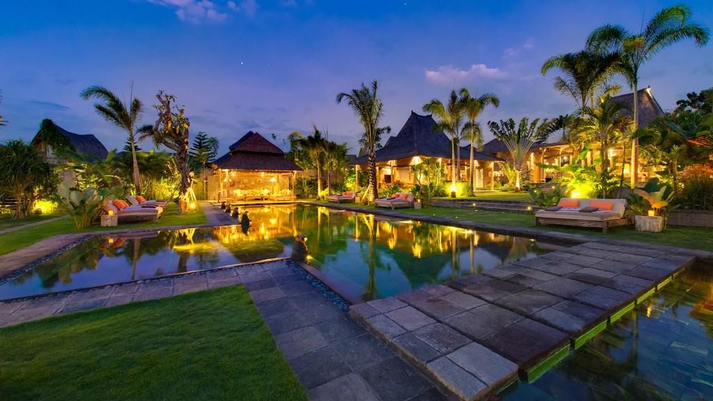 Villa Zelie in Canggu, Bali - 5 bedrooms - Best Price Guarantee